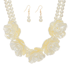 Ivory faux pearl necklace set